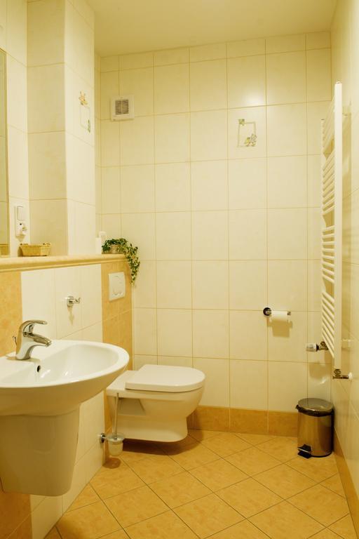 Hotel Bohemia Jičín Cameră foto